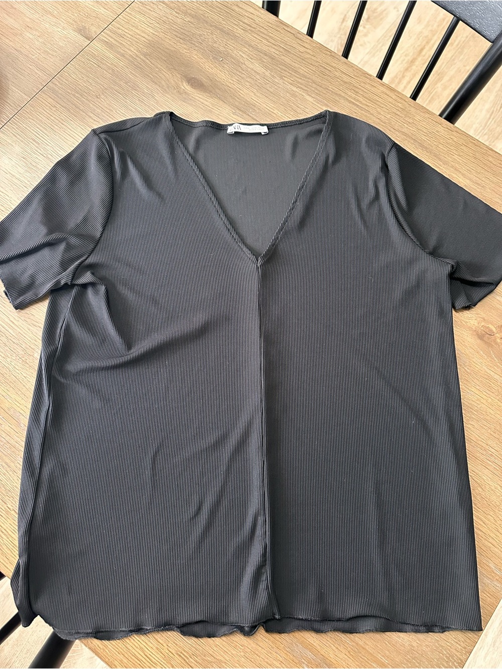 Zara Women’s Black V-Neck Short Sleeve Top
